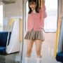 通学中の電車でおもらし（ピンクカーディガン）リアルバージョン